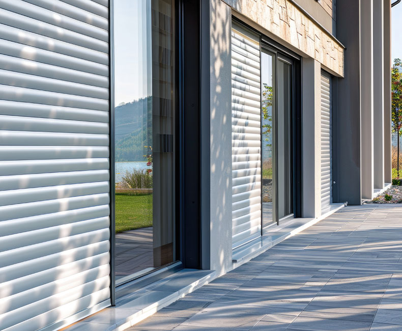 Sonnenschutz, Rollläden und Raffstore 